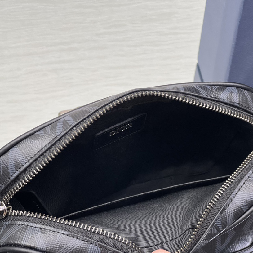 Dior Hit The Road Messenger Pouch(20.5-15-7 cm) - DesignerGu