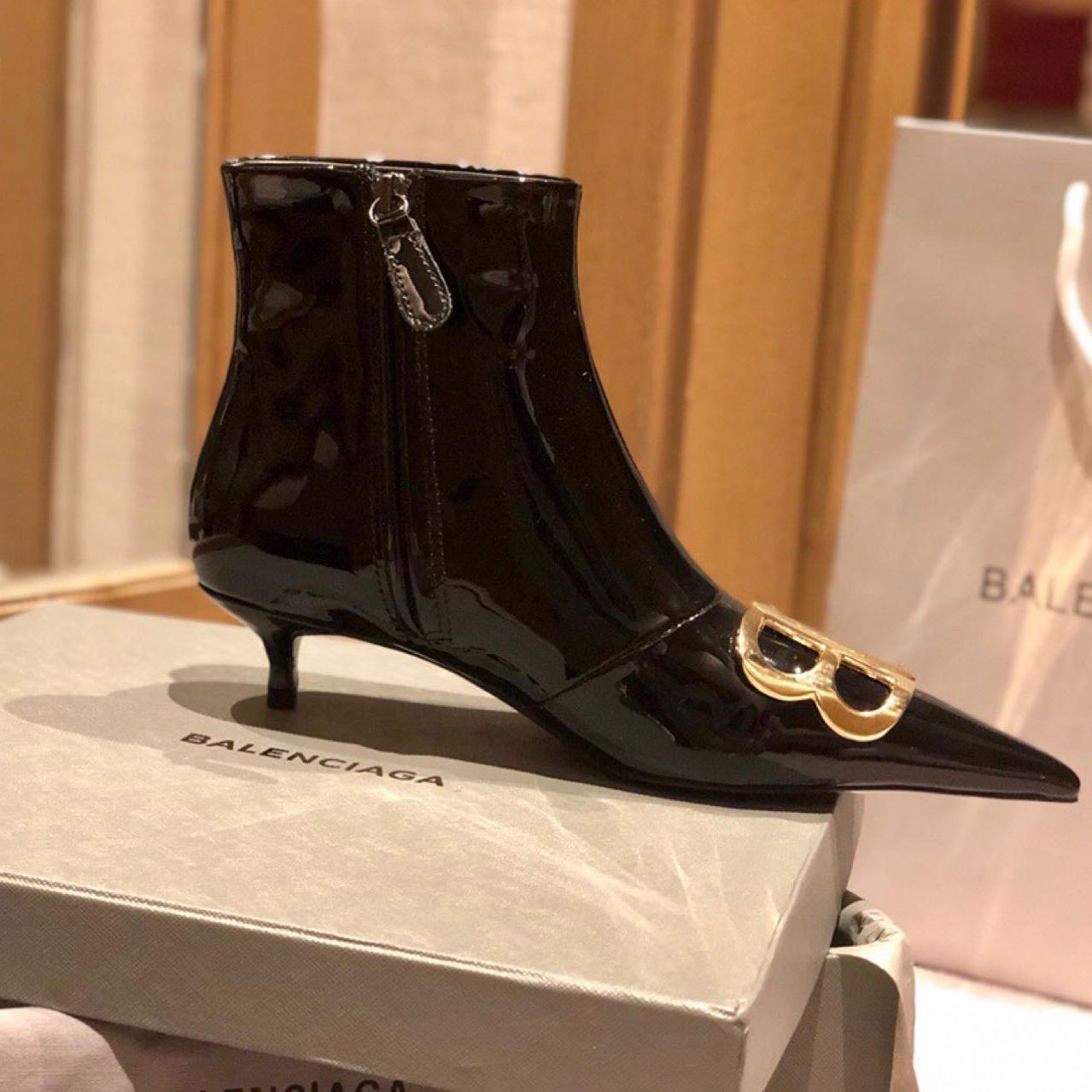 Balenciaga BB Boots - DesignerGu