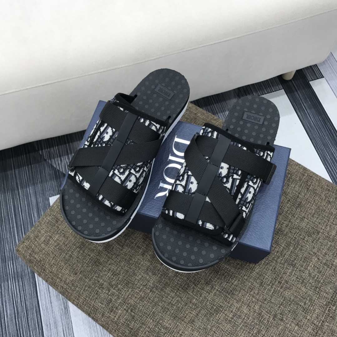 Dior D-Wander Slide  - DesignerGu