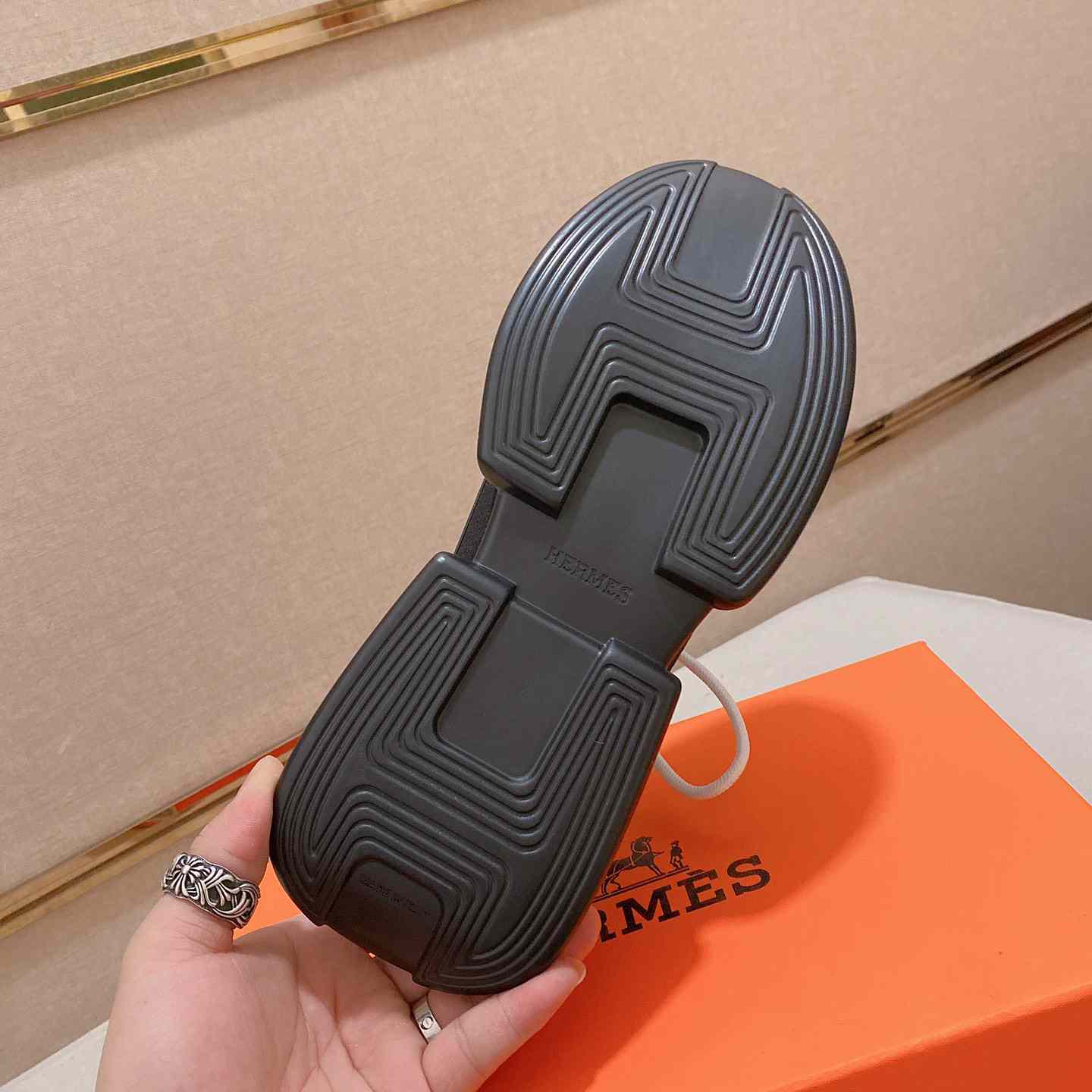 Hermes Sneaker - DesignerGu