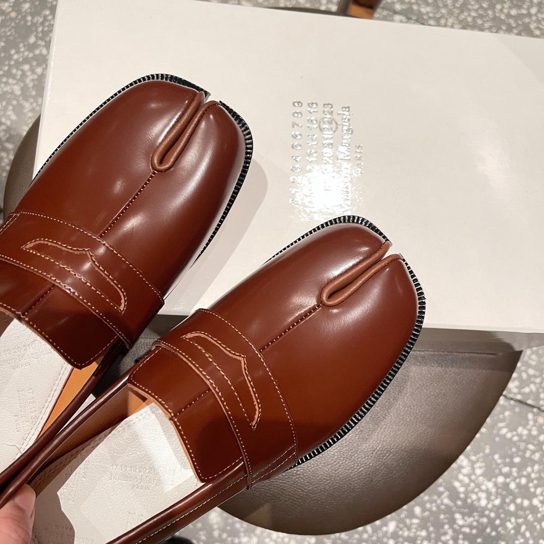 Maison Margiela Tabi Loafers - DesignerGu