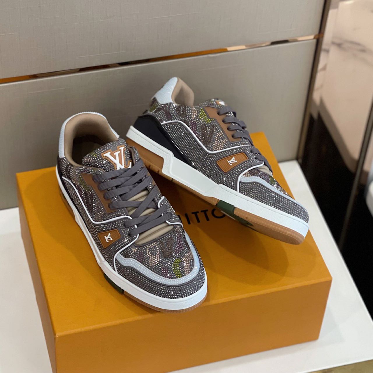 Louis Vuitton Trainer Sneaker (Upon UK Size) - DesignerGu