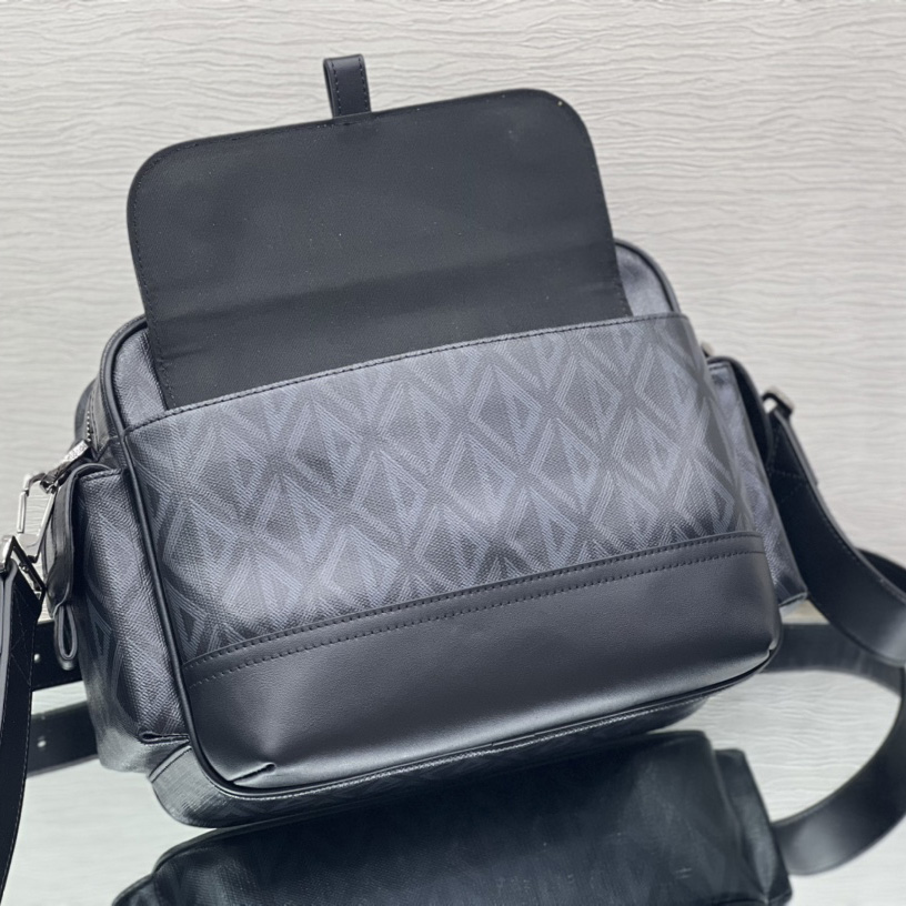 Dior Hit The Road Messenger Bag (26-21-8 cm) - DesignerGu