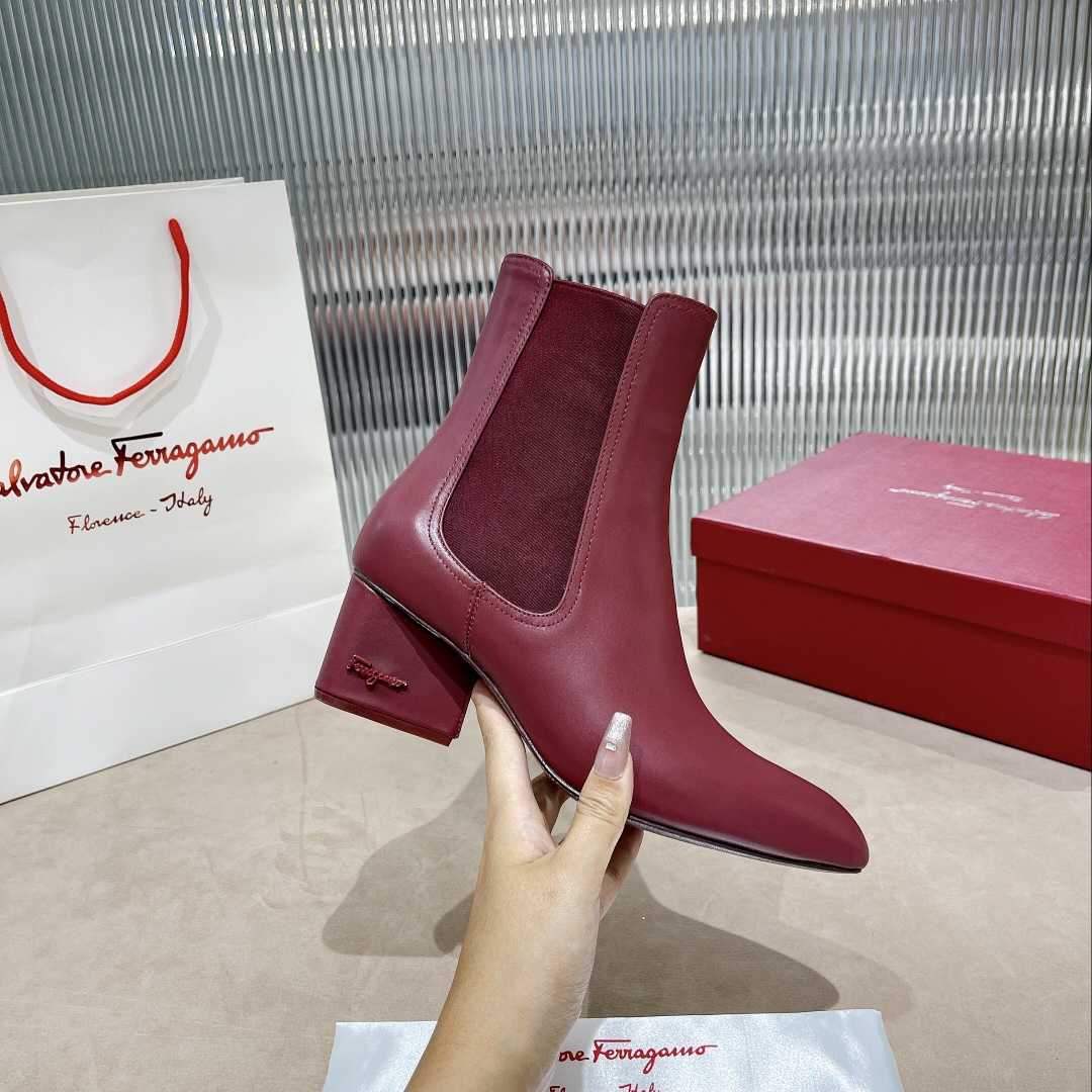 Ferragamo Leather Ankle Boot - DesignerGu