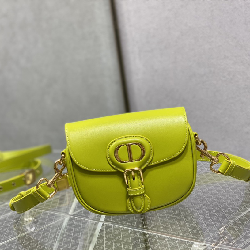 Dior Small Dior Bobby Bag(18-14-5cm) - DesignerGu