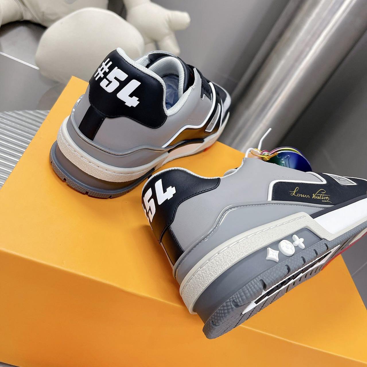 Louis Vuitton Trainer Sneaker (Upon UK Size) - DesignerGu