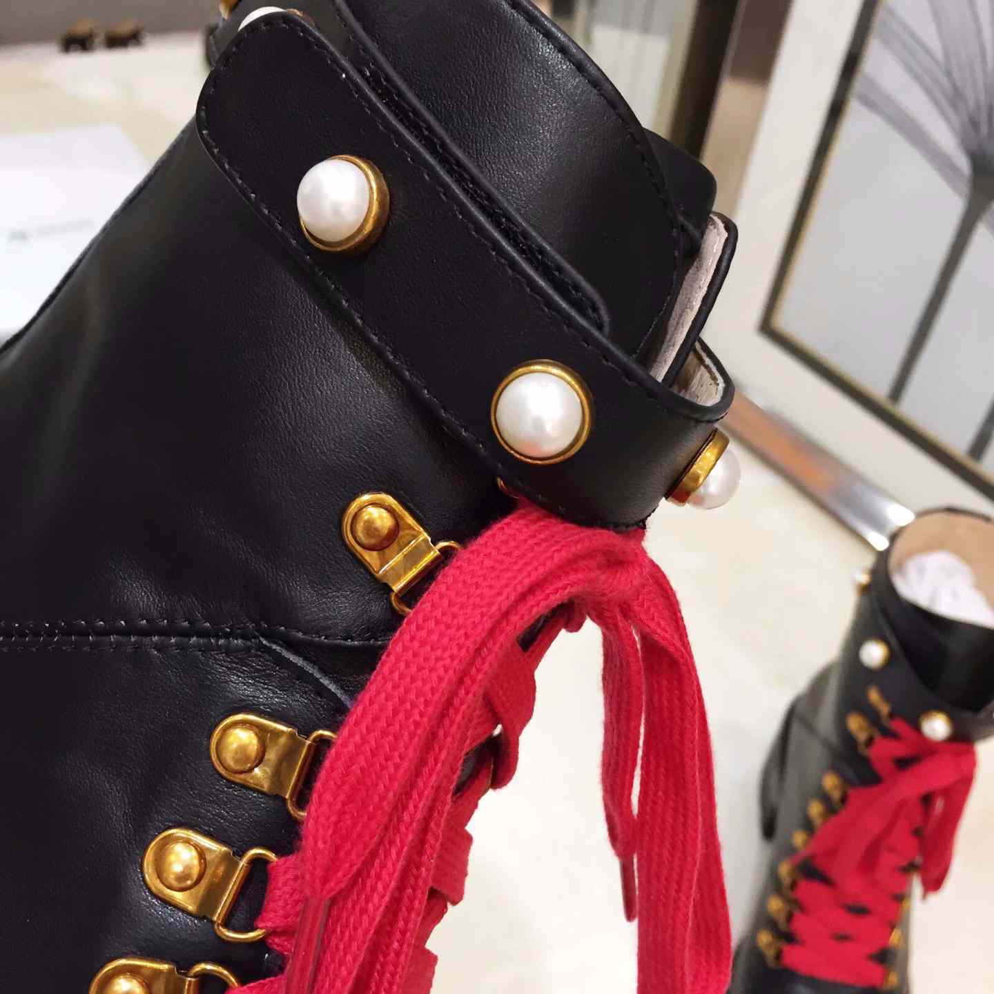 Gucci Leather Ankle Boot - DesignerGu