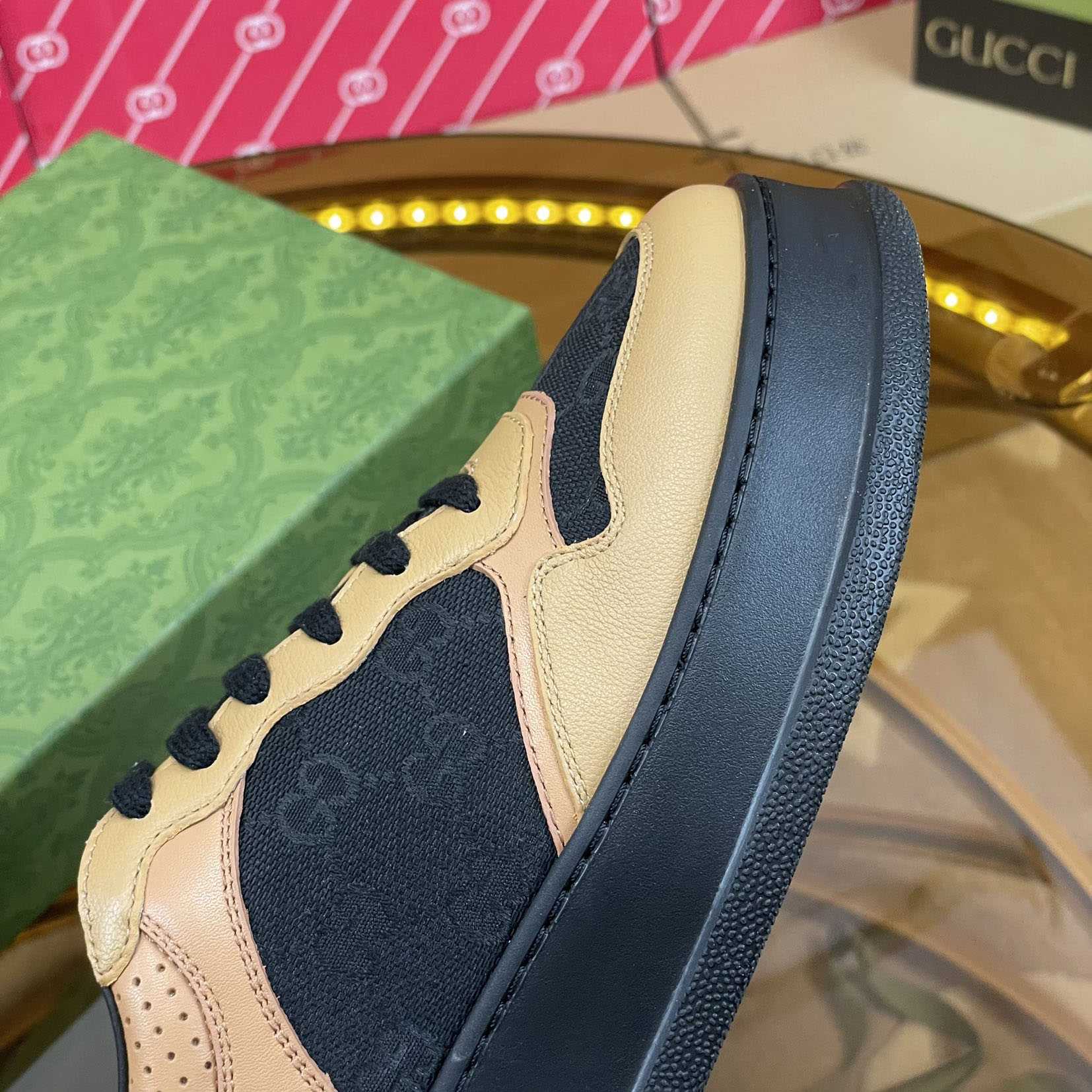 Gucci Women's GG Sneaker - DesignerGu