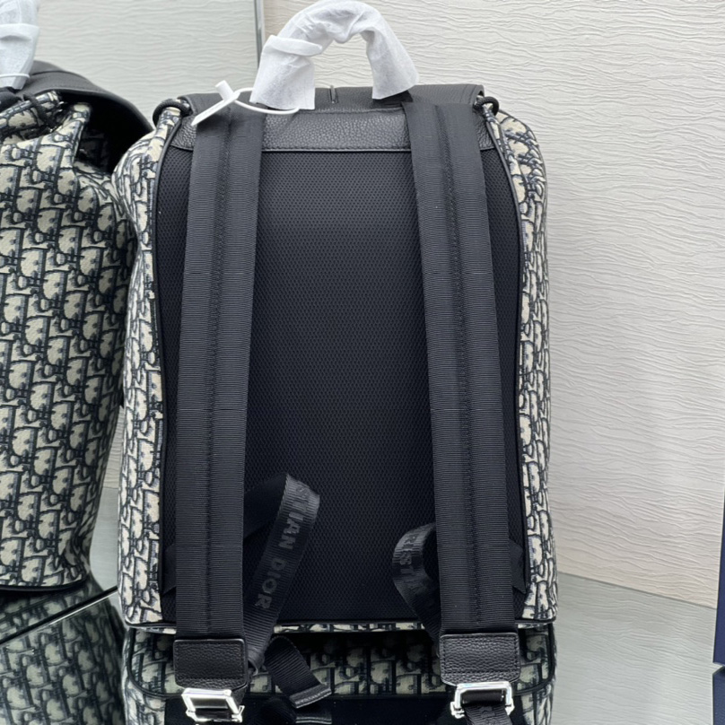 Dior Motion Backpack (31-38-11cm)   - DesignerGu