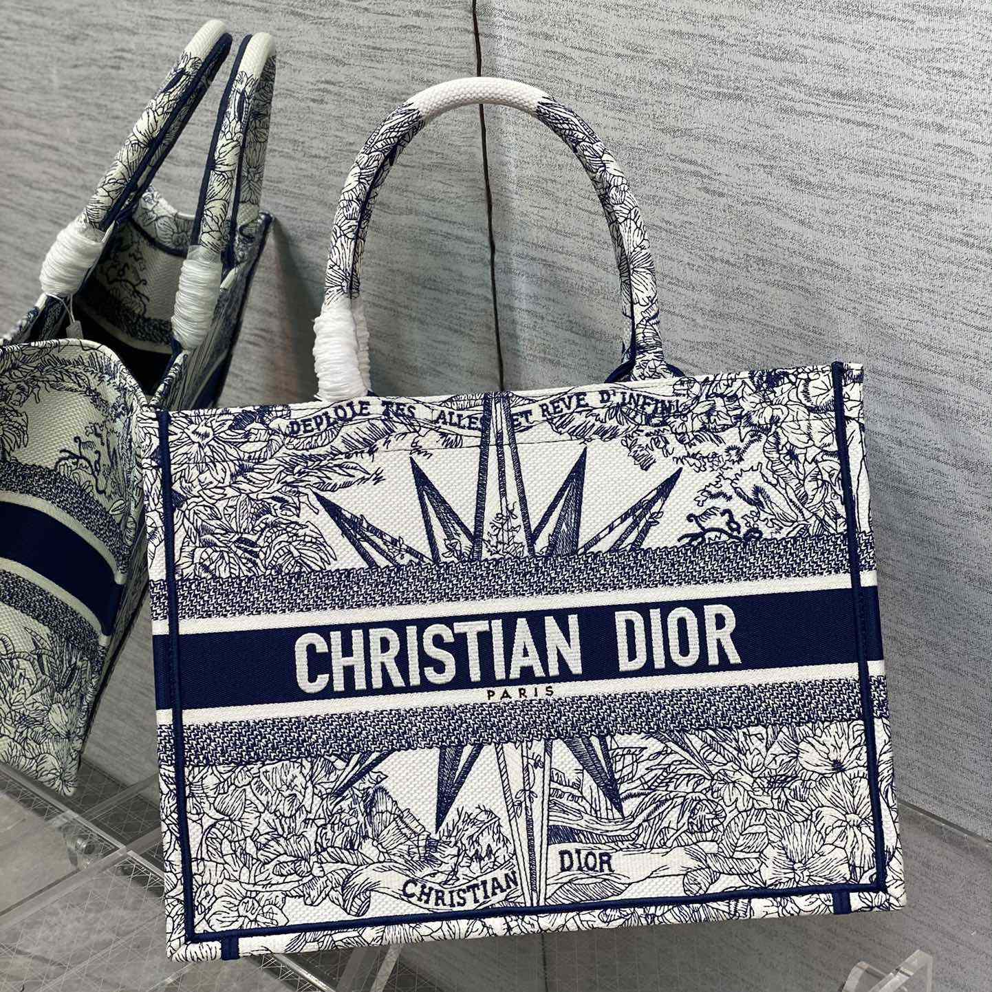 Dior Medium Dior Book Tote(36-18-28cm) - DesignerGu