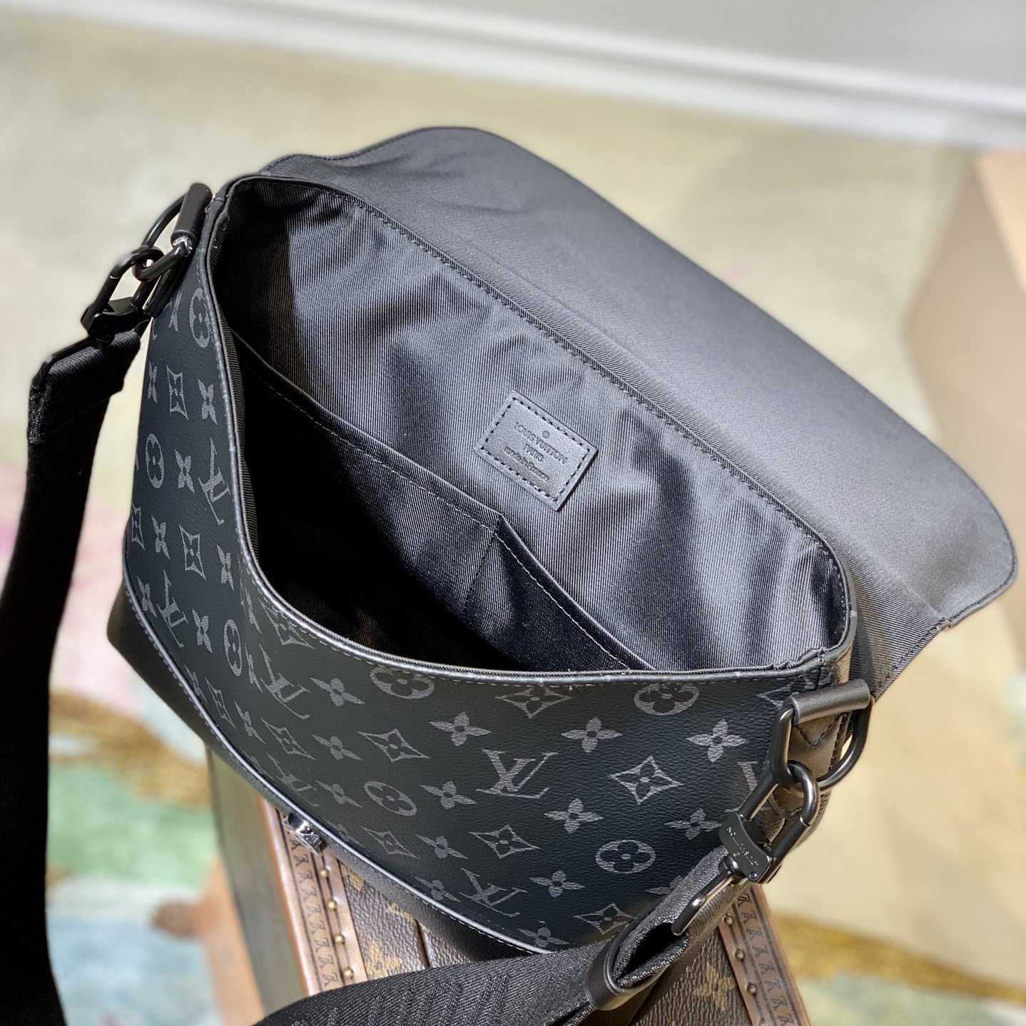 Louis Vuitton  Saumur Messenger(36-23-11cm) M45911 - DesignerGu