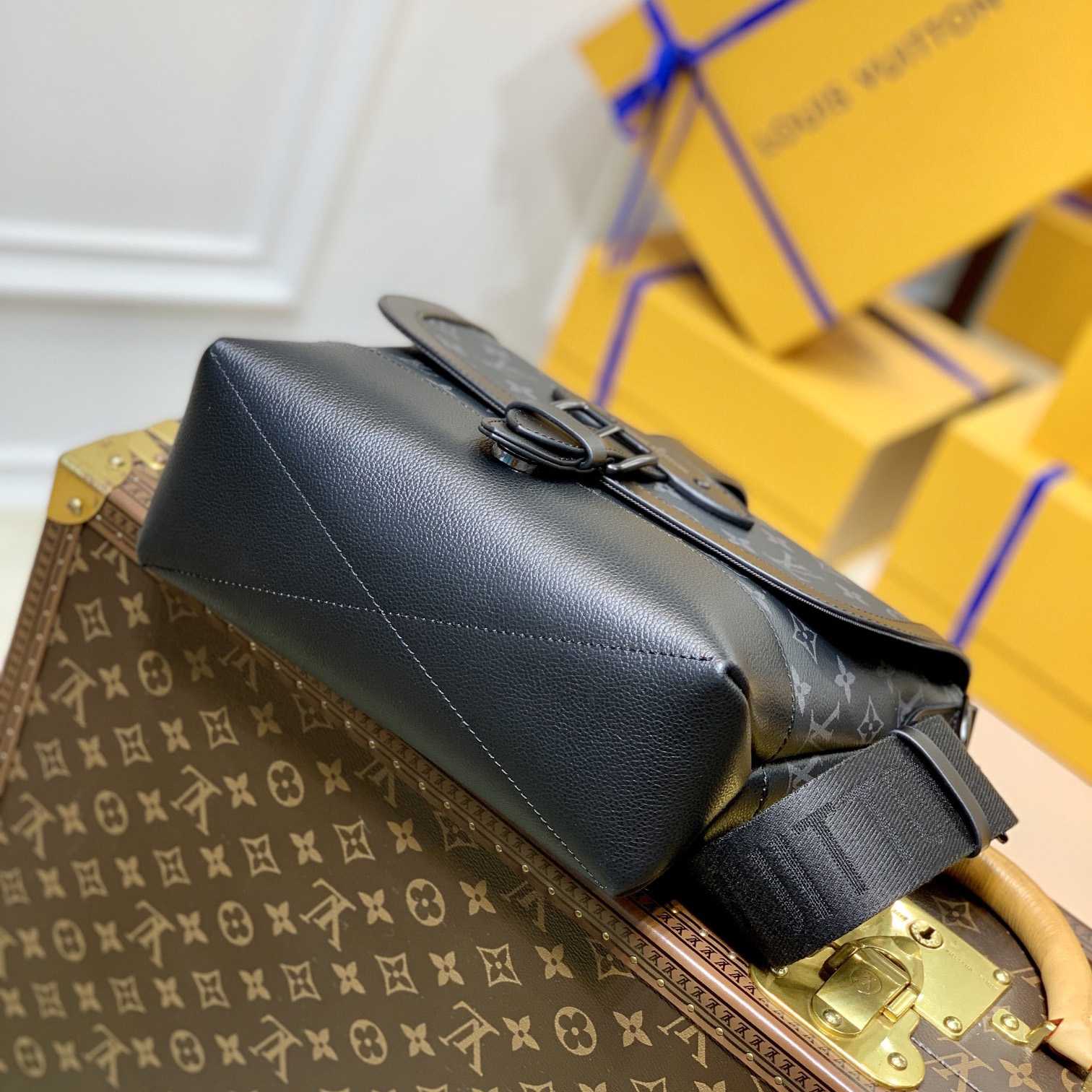 Louis Vuitton  Saumur Messenger(36-23-11cm) M45911 - DesignerGu