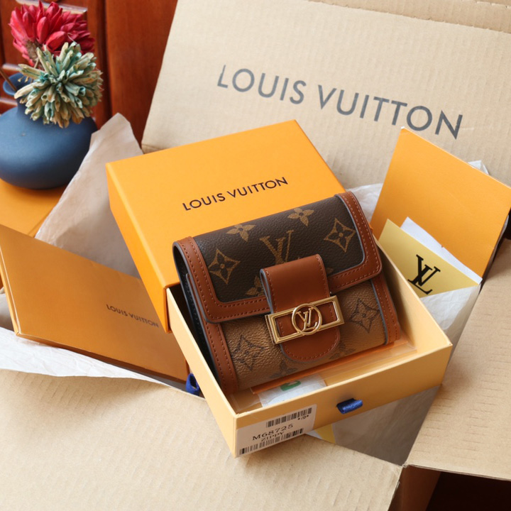 Louis Vuitton Dauphine Compact Wallet (12-9.5-3.5cm)   M68725 - DesignerGu