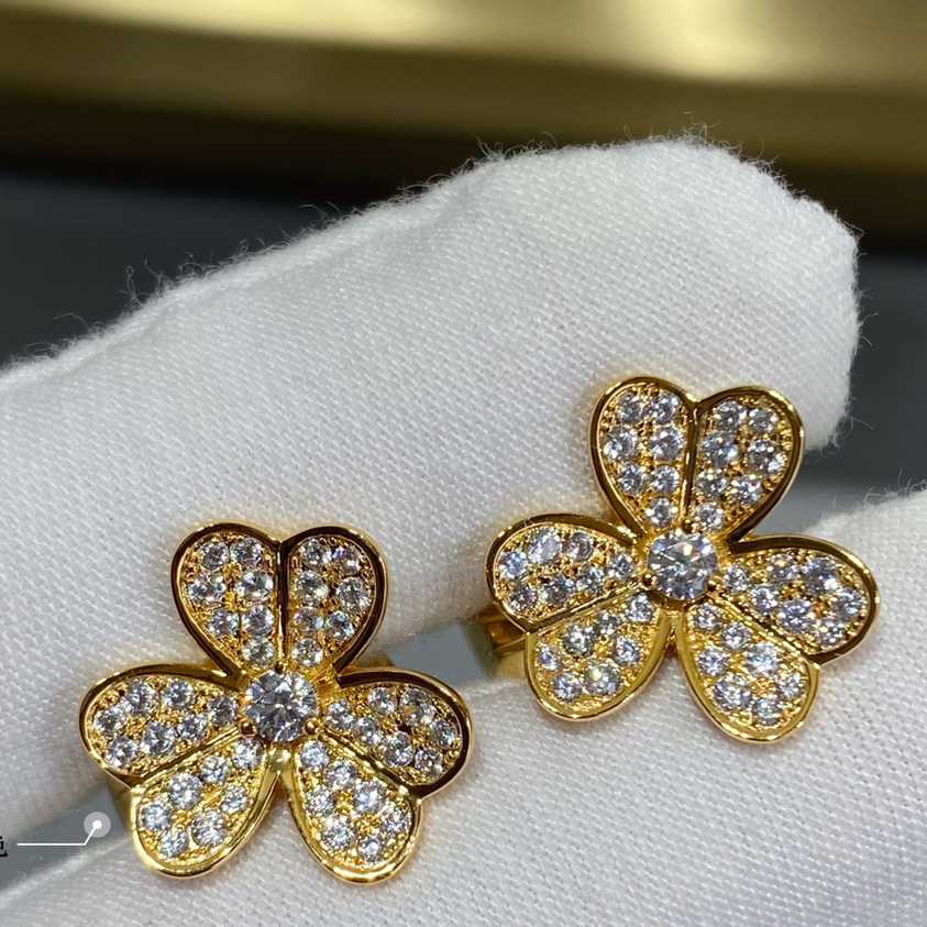 Van Cleef & Arpels Earrings - DesignerGu