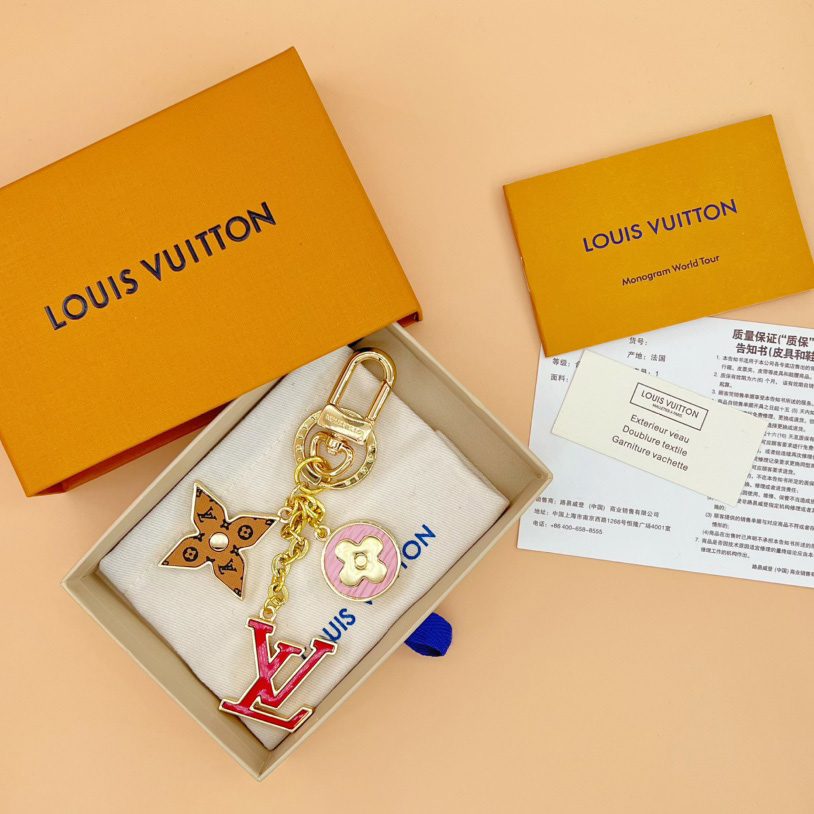 Louis Vuitton Spring Street Bag Charm and Key Holder   M00556 - DesignerGu