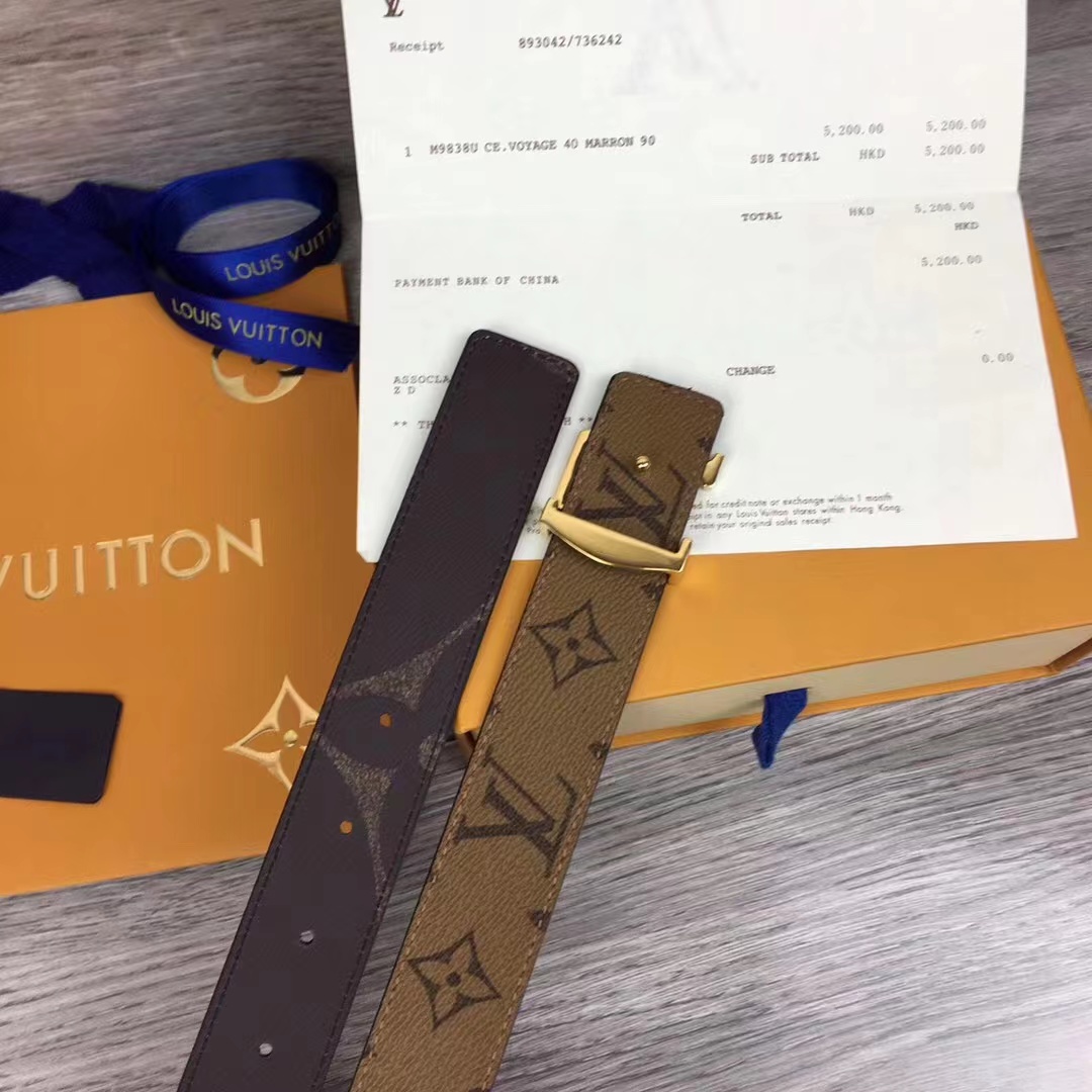 Louis Vuitton LV Iconic 30mm Reversible Belt    M0149V - DesignerGu