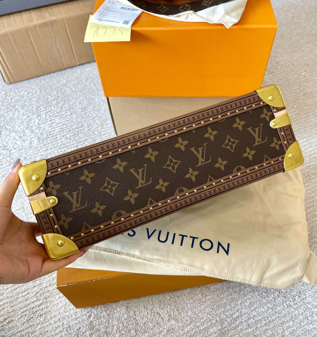 Louis Vuitton Coffret Eight Montres Watch Trunk - DesignerGu