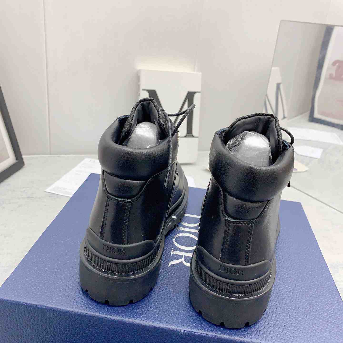 Dior Explorer Ankle Boot - DesignerGu