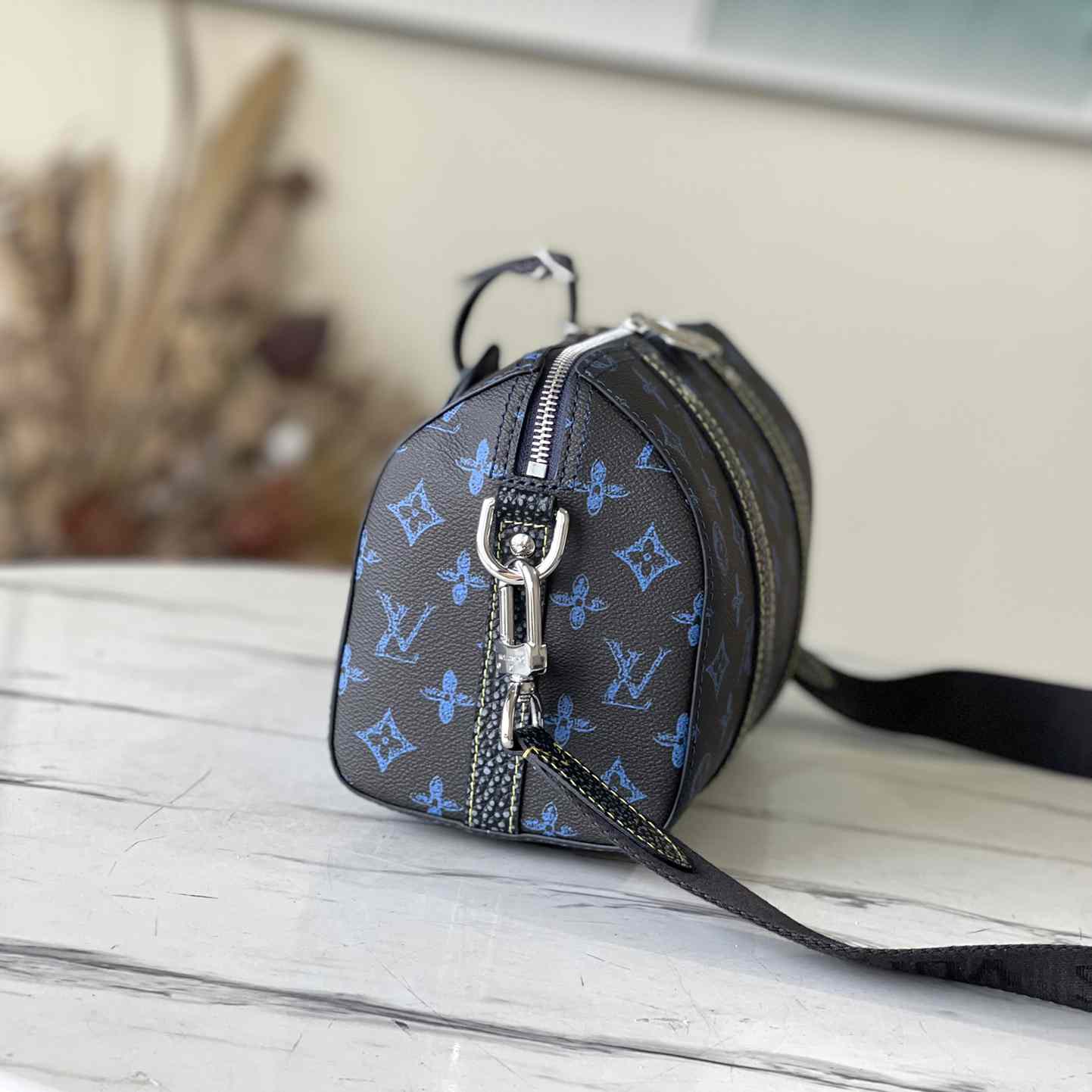 Louis Vuitton City Keepall(27-17-13cm)   M46339 - DesignerGu