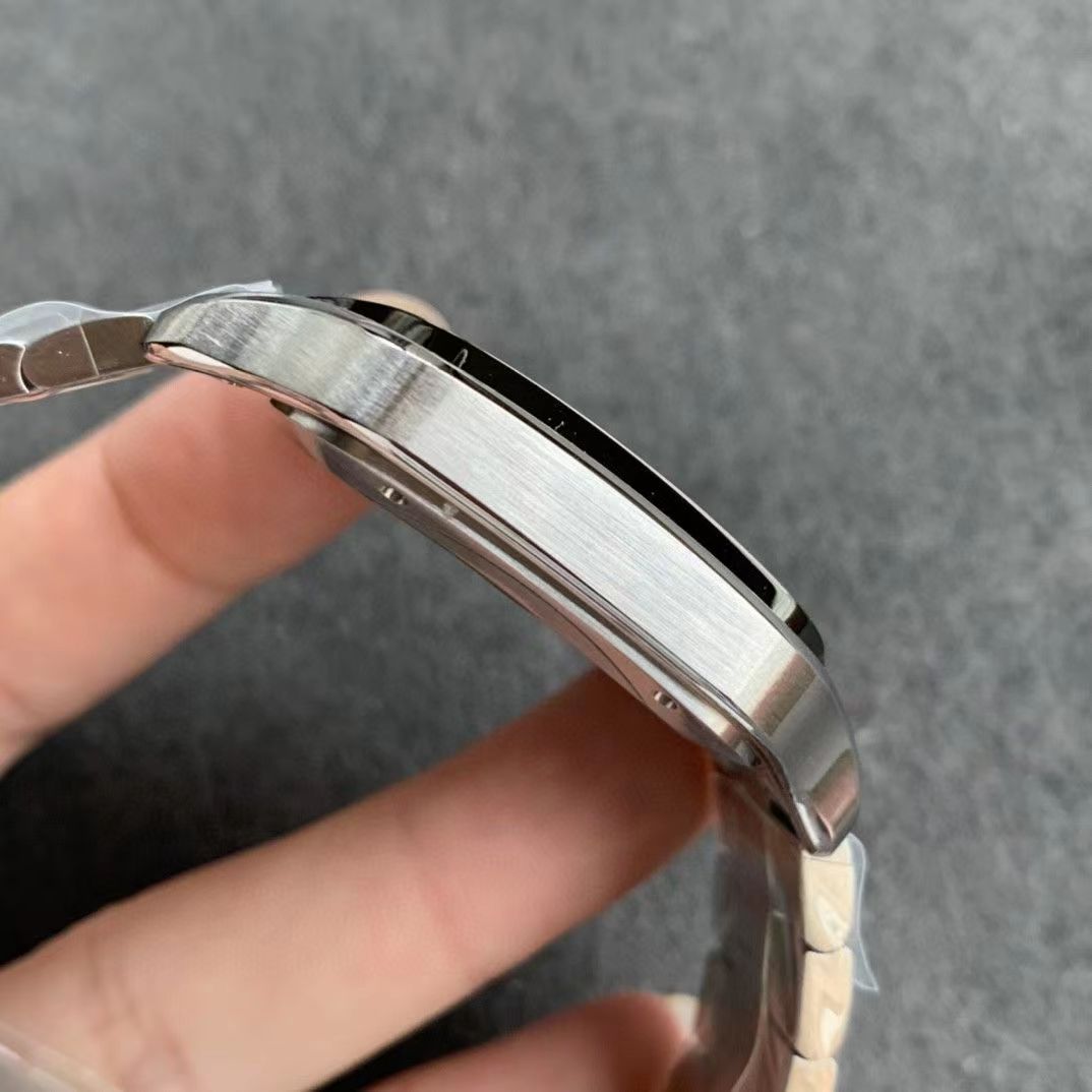 Cartier Watch   - DesignerGu