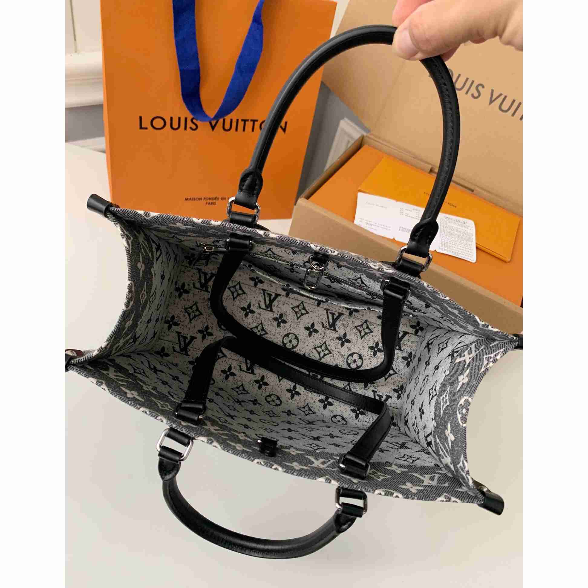 Louis Vuitton OnTheGo MM(35-27-14cm) - DesignerGu