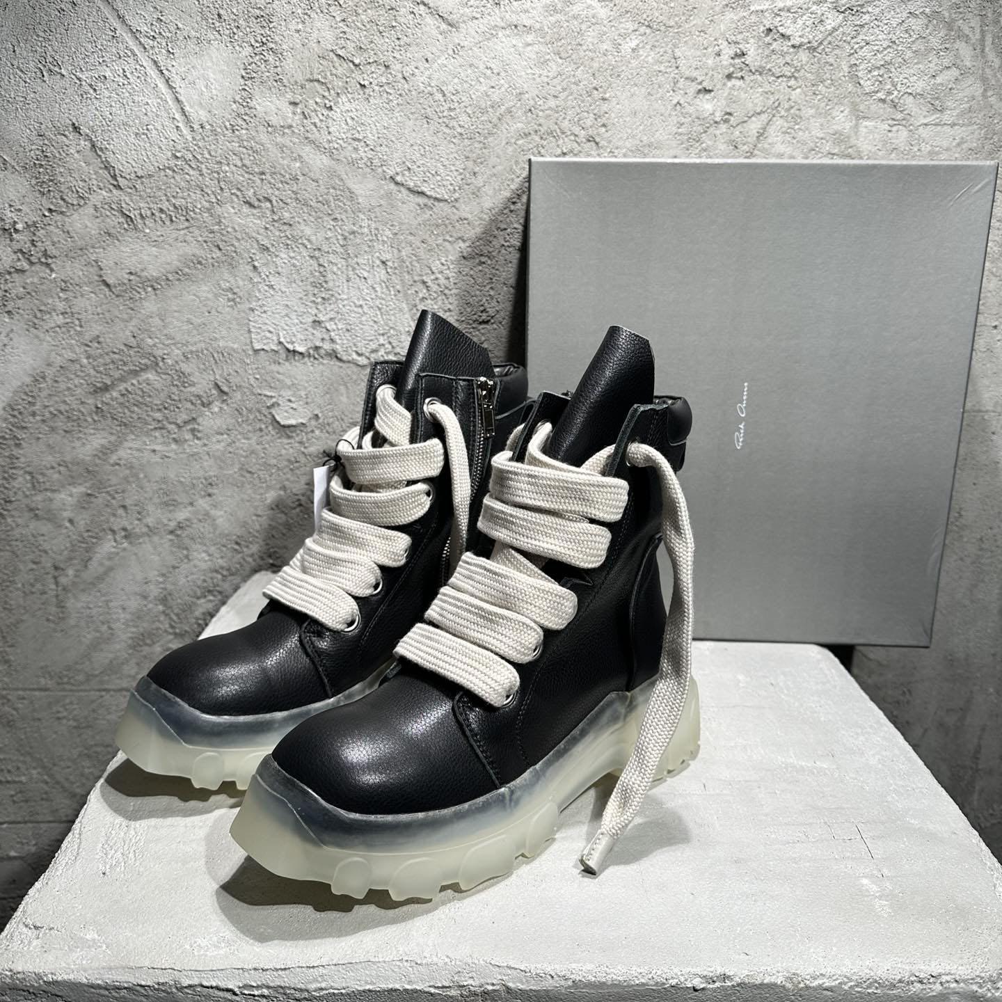 Rick Owens Beatle Lace Up Boots In Black - DesignerGu