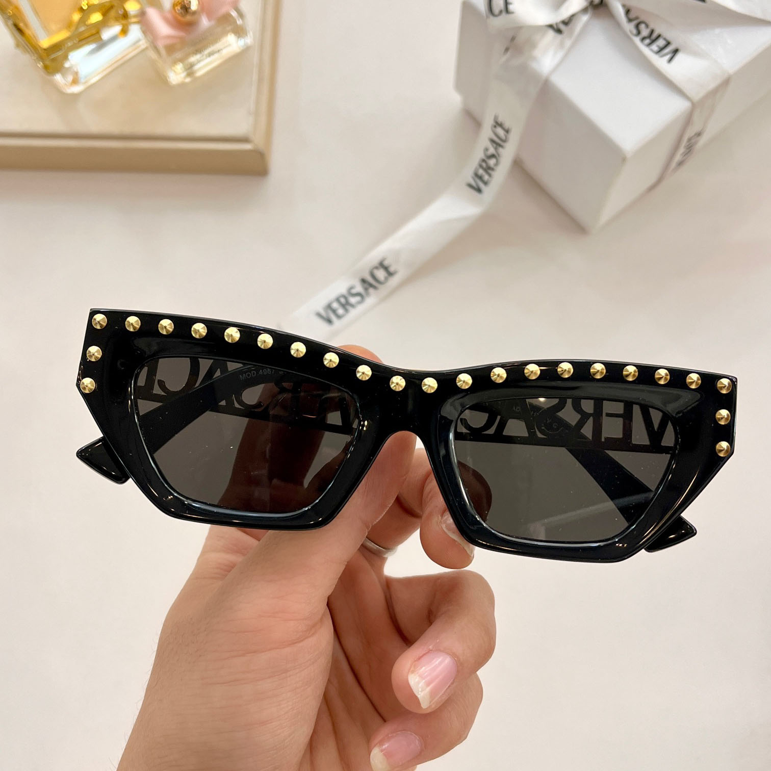 Versace 90s Vintage Logo Cat-Eye Sunglasses     VE4967  - DesignerGu