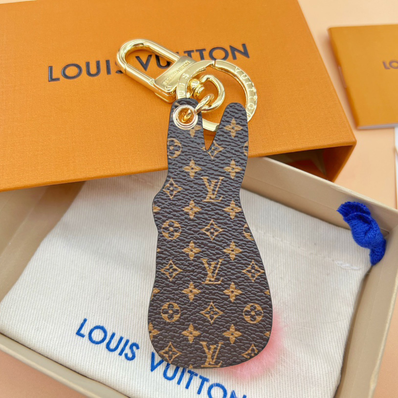 Louis Vuitton LV Bunny Key Holder    M00994 - DesignerGu