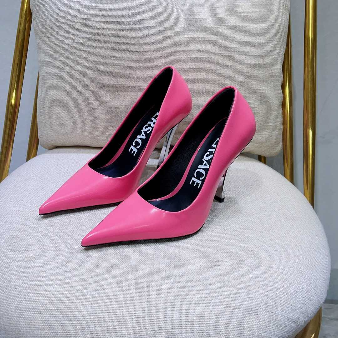 Versace Pin-Point Pumps - DesignerGu