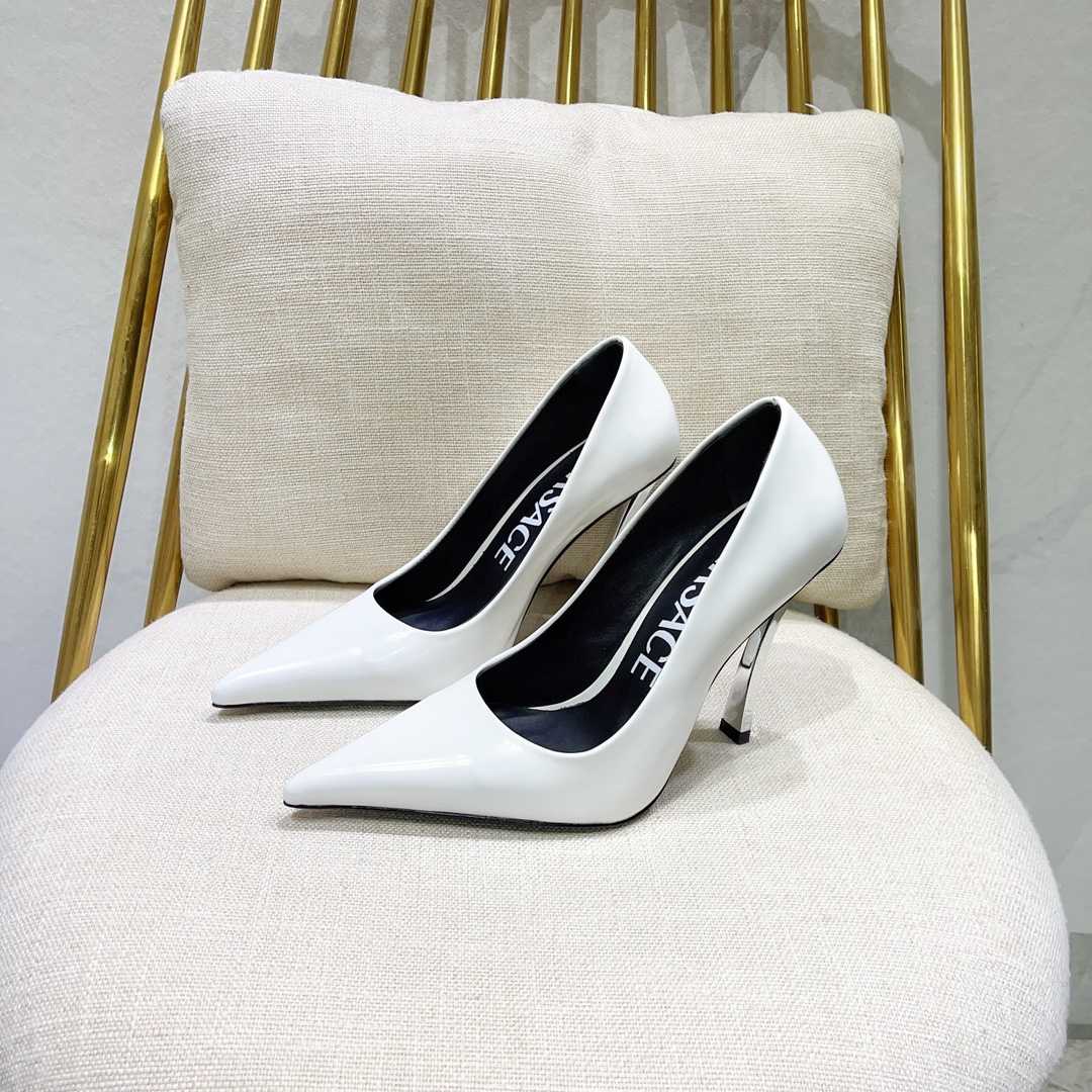 Versace Pin-Point Pumps - DesignerGu