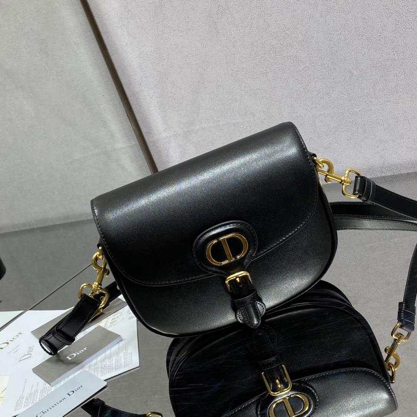 Dior Medium Dior Bobby Bag - DesignerGu