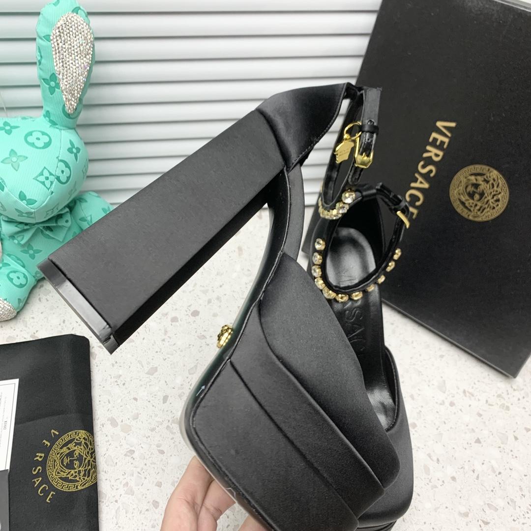 Versace Medusa Aevitas Satin Platform Pumps - DesignerGu