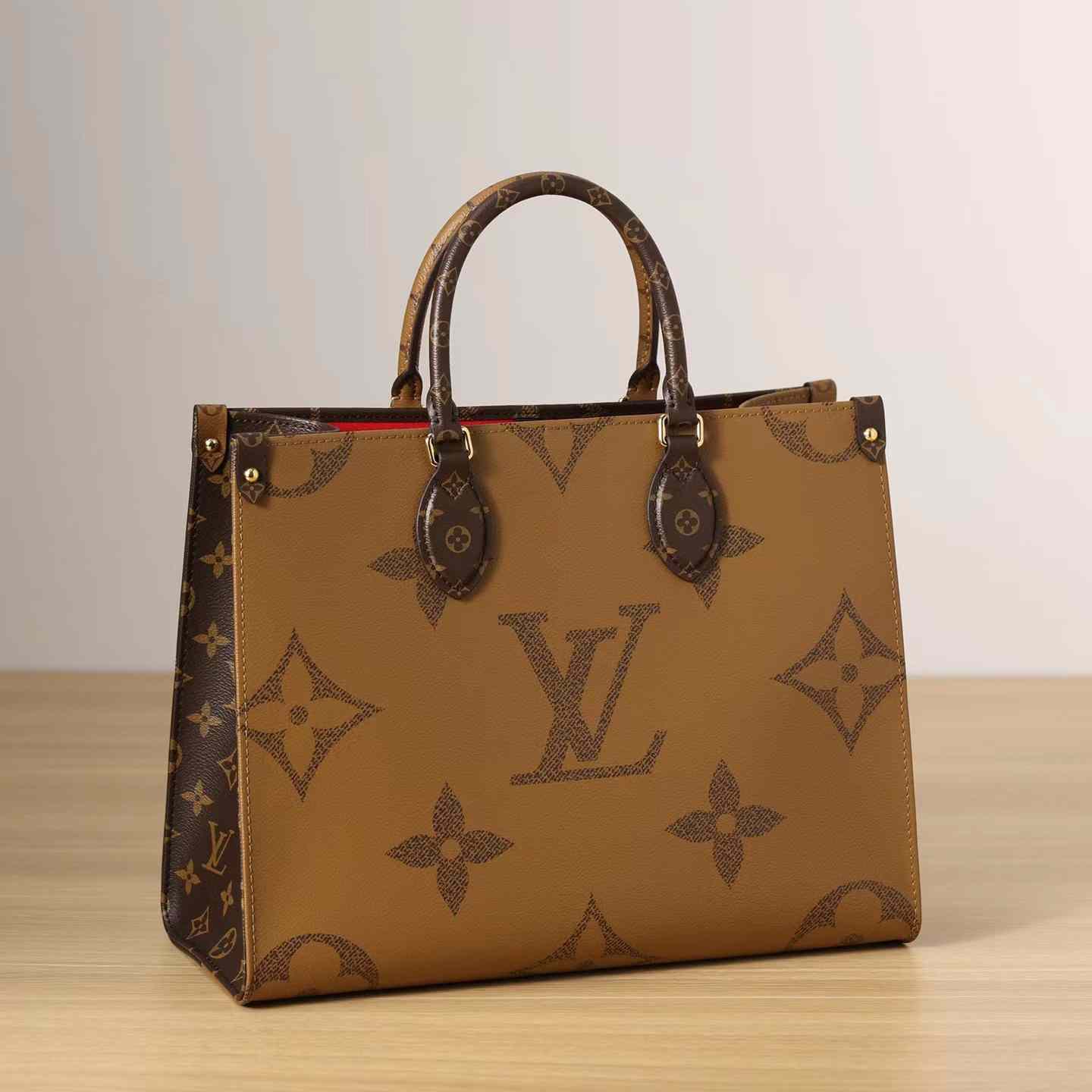 Louis Vuitton Onthego MM(34cm)   M45321 - DesignerGu