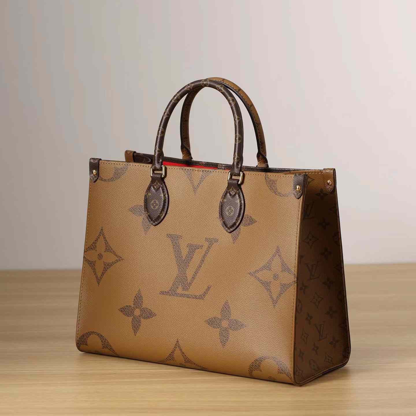 Louis Vuitton Onthego MM(34cm)   M45321 - DesignerGu