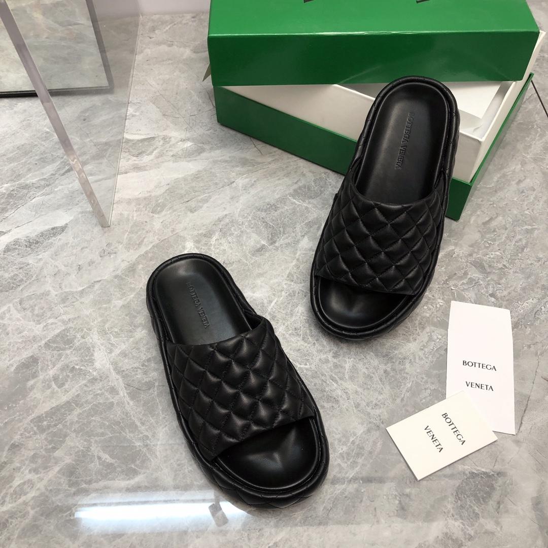 Bottega Veneta Padded  - DesignerGu