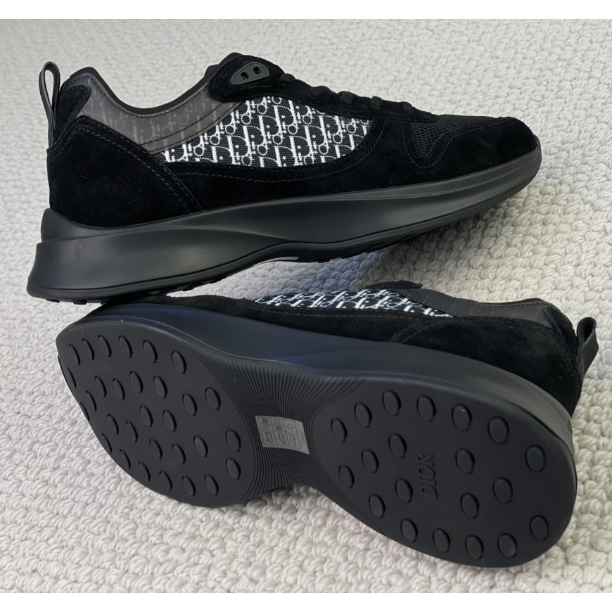 Dior B25 Runner Sneaker - DesignerGu