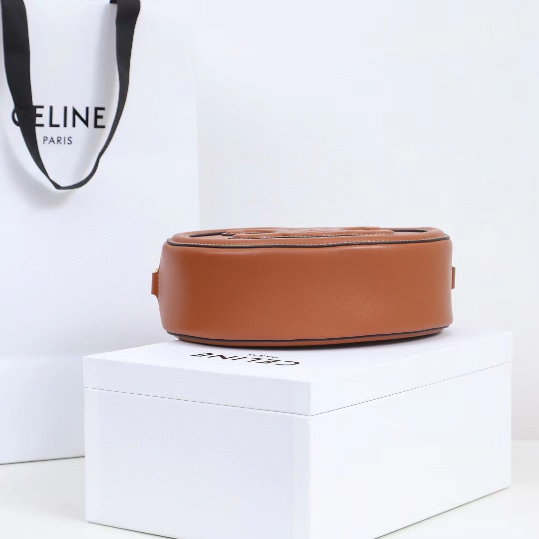 Celine Oval Bag Cuir Triomphe In Smooth Calfskin Tan - DesignerGu