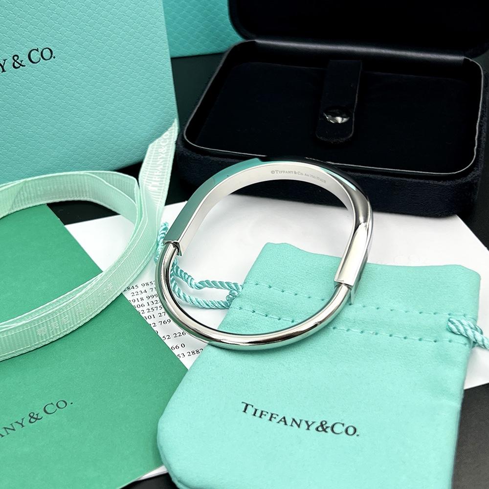 Tiffany&CO Lock Bangle In White Gold - DesignerGu