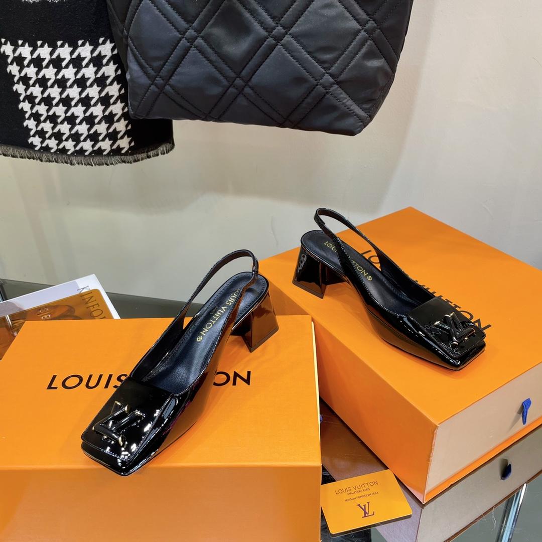 Louis Vuitton Shake Slingback Pump       - DesignerGu