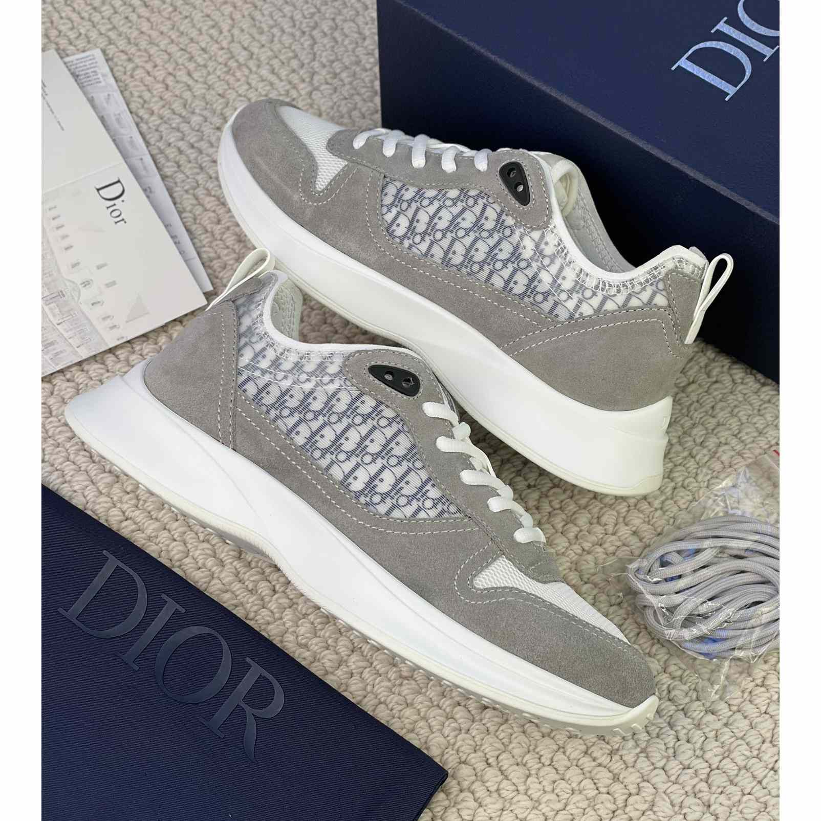 Dior B25 Runner Sneaker - DesignerGu