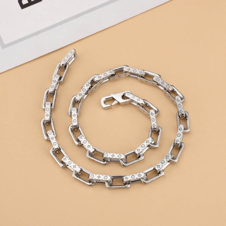 Louis Vuitton Monogram Chain Necklace     M00307 - DesignerGu