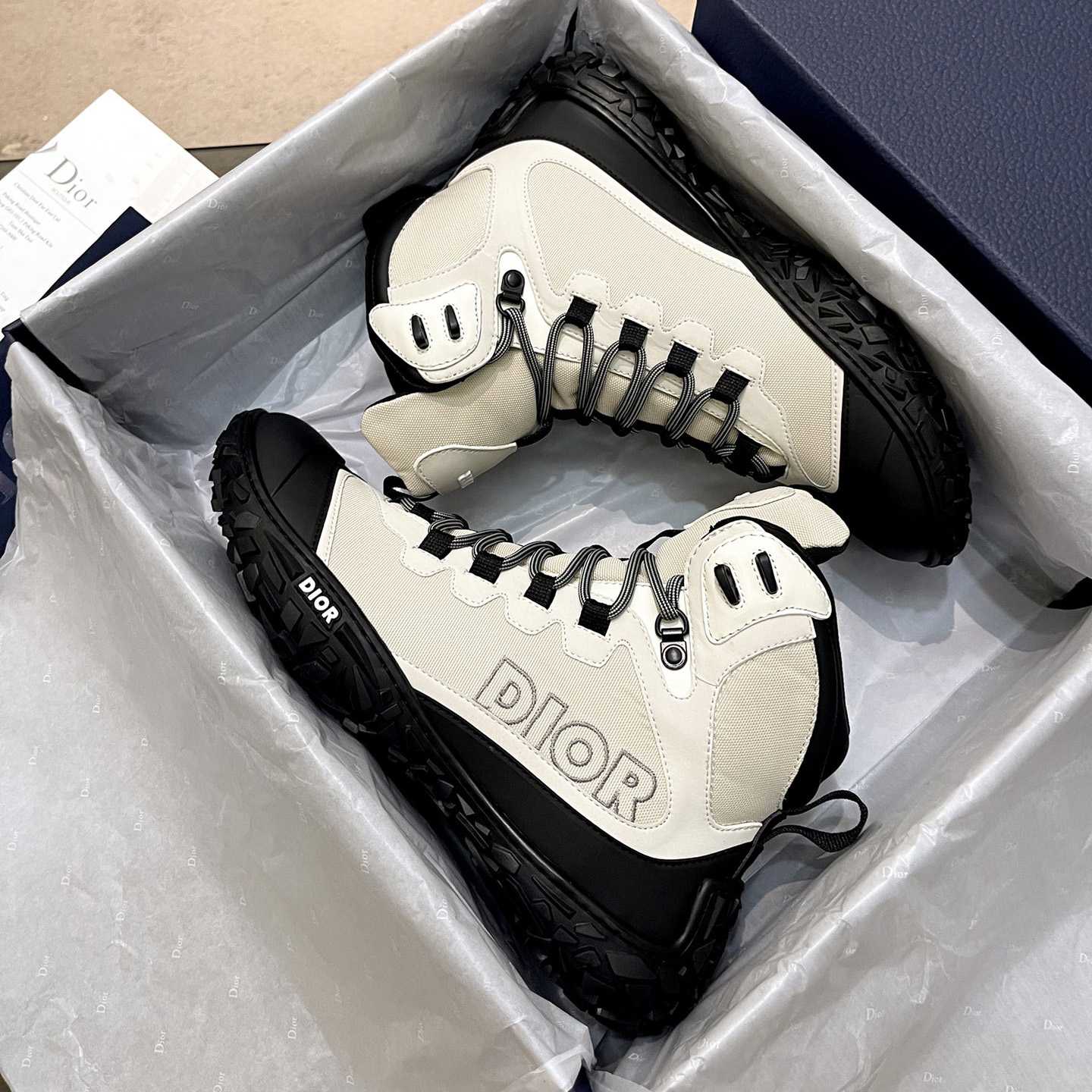 Dior  Diorizon Hiking Ankle Boot - DesignerGu