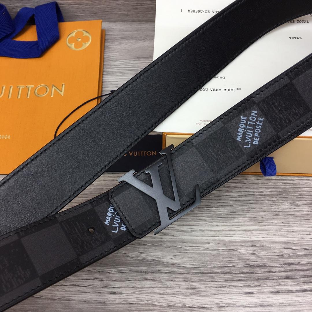 Louis Vuitton Reversible Belt  40mm - DesignerGu