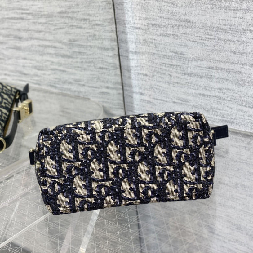 Dior Small Diortravel Nomad Pouch - DesignerGu