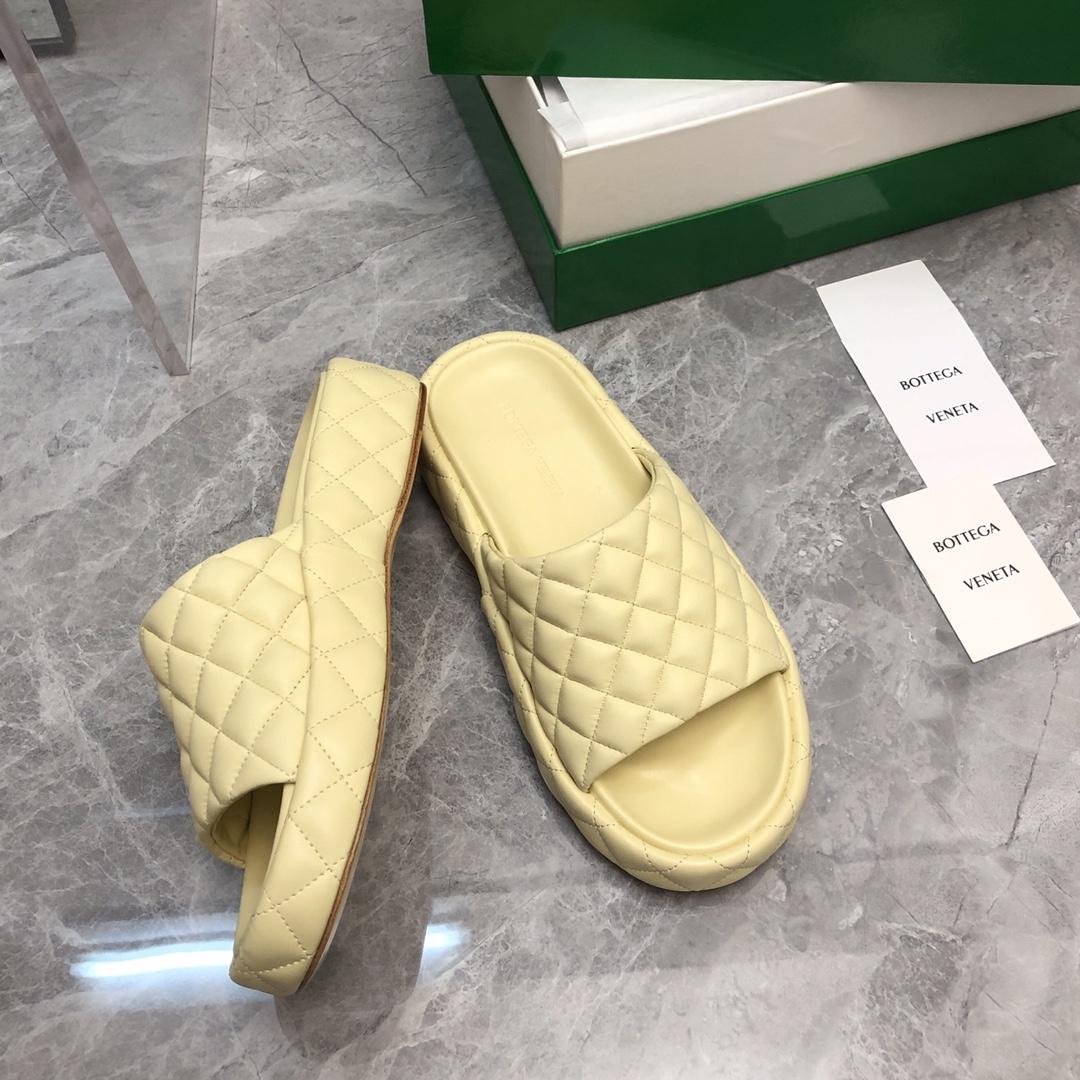 Bottega Veneta Padded  - DesignerGu