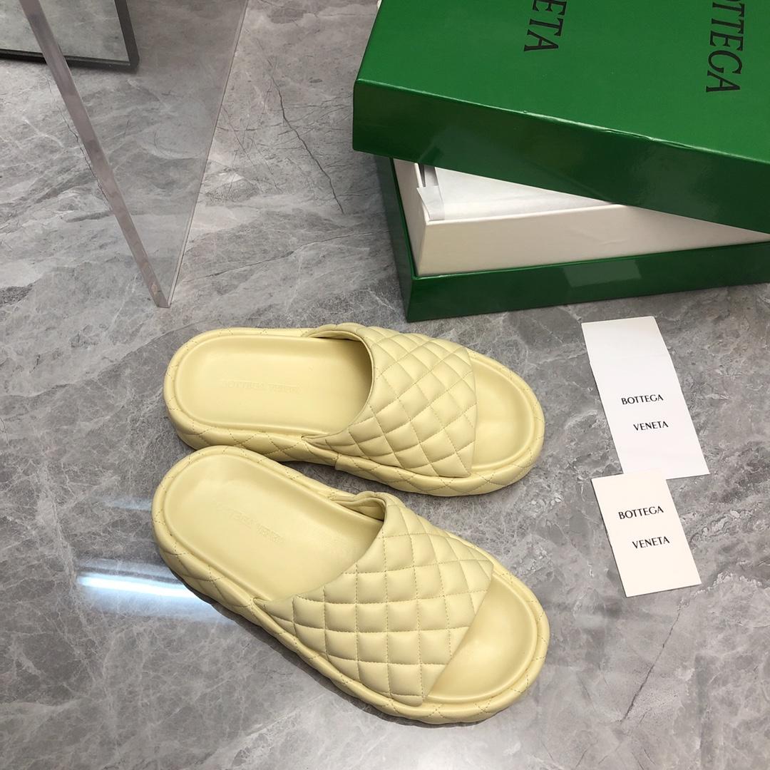 Bottega Veneta Padded  - DesignerGu