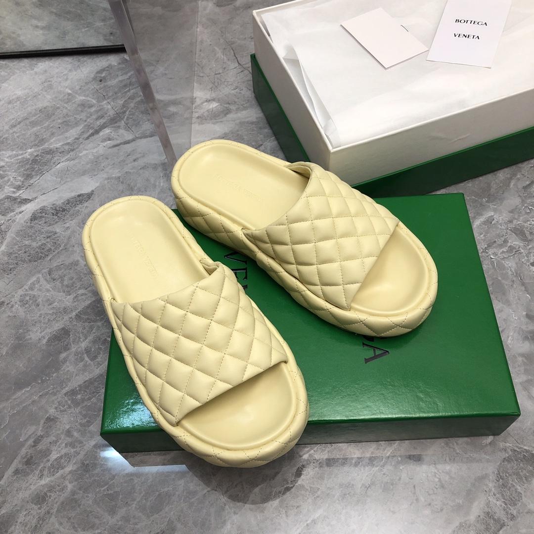 Bottega Veneta Padded  - DesignerGu