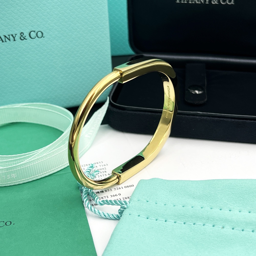 Tiffany&CO Lock Bangle In Yellow Gold - DesignerGu