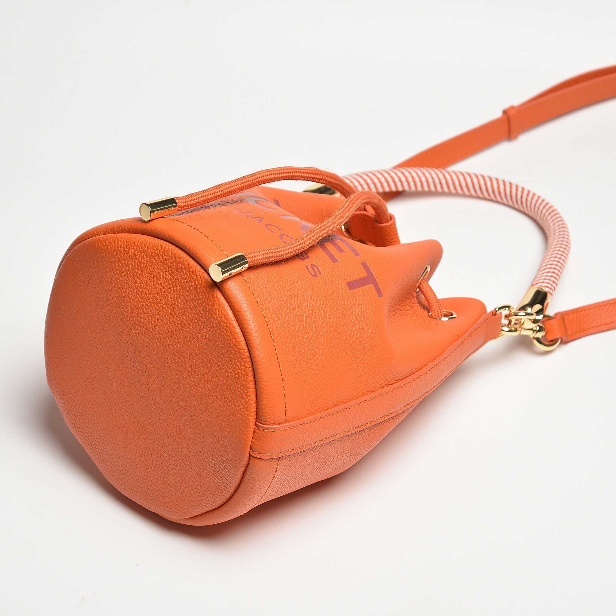 Marc Jacobs The Bucket Bag(19-19-23cm) - DesignerGu