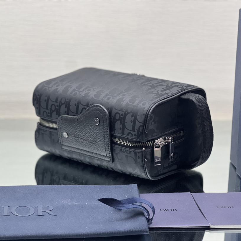 Dior Lingot Toiletry Case - DesignerGu